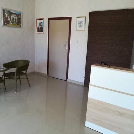 Lee Bed & Breakfast Франсистаун Экстерьер фото