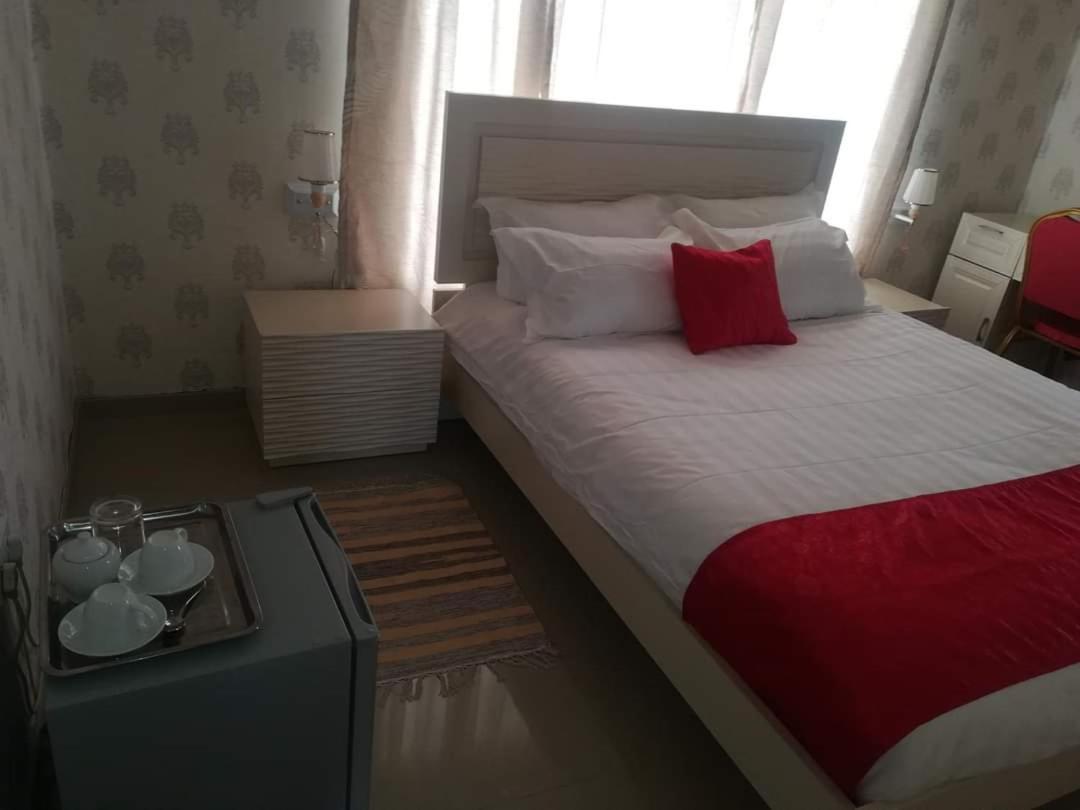 Lee Bed & Breakfast Франсистаун Экстерьер фото